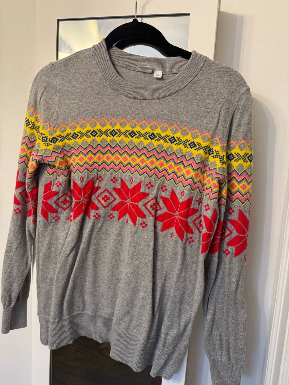 GAP Women's Gray Crewneck Sweater with Red & Yellow Fair Isle